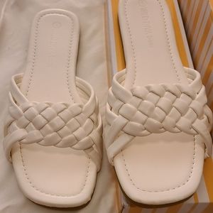 Fashion nova Wild Diva white braided sandal slides flats size 8 new